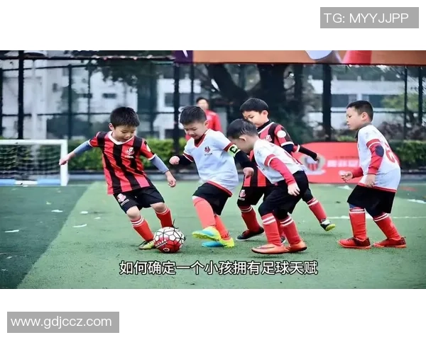 踢足球个子不高也能成大器的秘诀与技巧分享